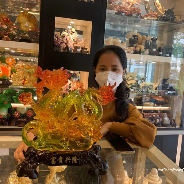 Chị Hiền - Khách hàng mua Rồng lưu ly cam trên hồ lô - Phú quý hưng long C070A.