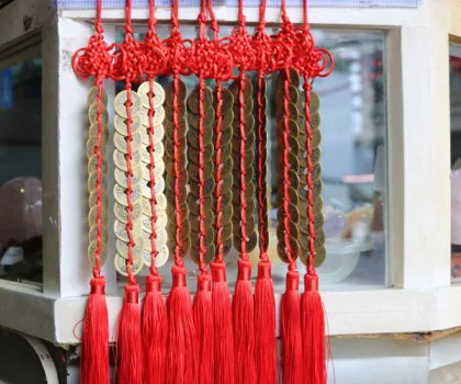 Xâu 10 xu nhỏ bỏ ví (có cườm, Móc khóa) K132_2