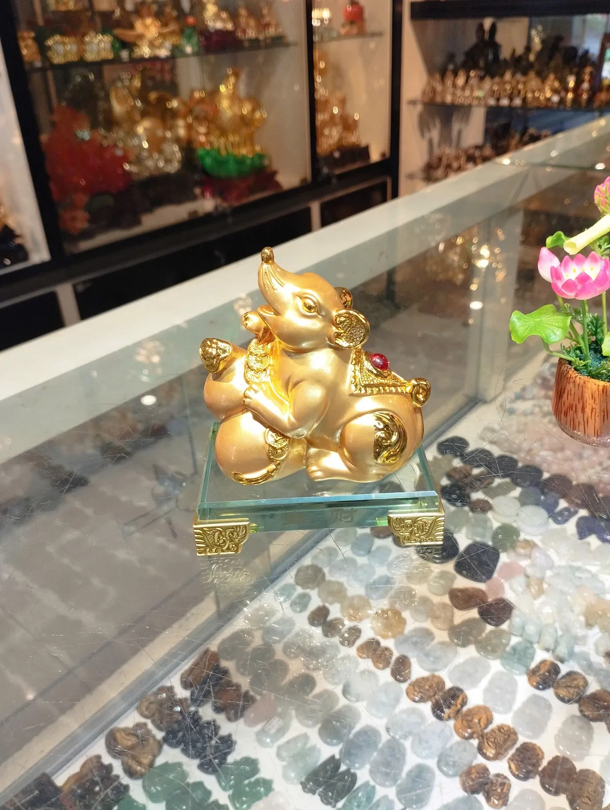 Chuột vàng trơn ôm hồ lô đế thuỷ tinh - Sanh tài TM034