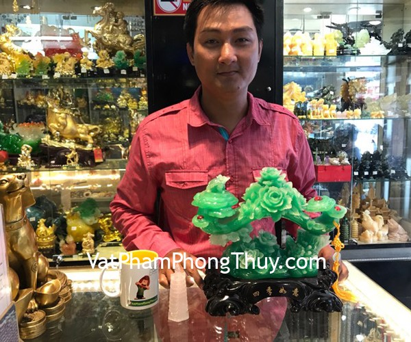Anh Tiến - Khách hàng mua Gậy như ý mẫu đơn xanh G117A và Tháp văn xương thạch anh hồng GM135