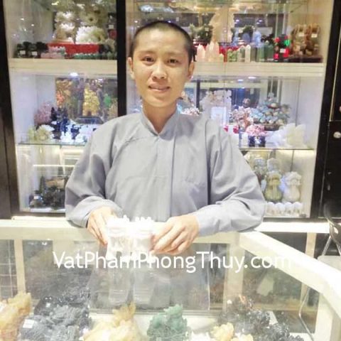 Cô Tịnh Mẫn - khách hàng mua Cặp Tỳ hưu Bắc kinh trắng chuẩn BKT-S
