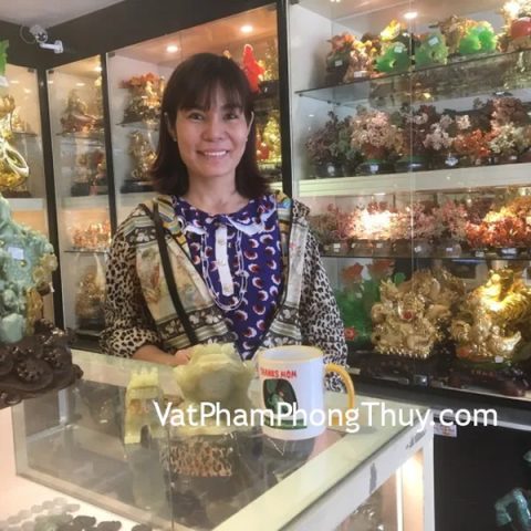 Chị Thủy - khách hàng mua Thiềm Thừ đá cẩm thạch Tây Tạng trung CTT-M, Tỳ Hưu Bắc Kinh xanh chuẩn BKX-S