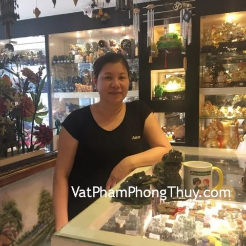 Chị Đoan - khách hàng mua Thiềm Thừ đá Lam Ngọc GM026, Tỳ Hưu đá Lam Ngọc DT113